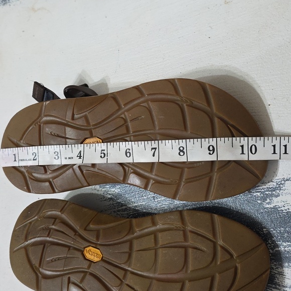 Chaco Womens Strappy Sandals Red Adjustable Buckle Outdoors Beach Sz 9? EUC READ - Picture 9 of 10